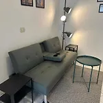 Metro A Appartement *