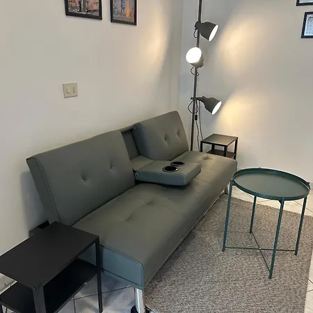 Metro A Apartamento *